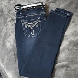Wallflower skinny jeans w/ belt